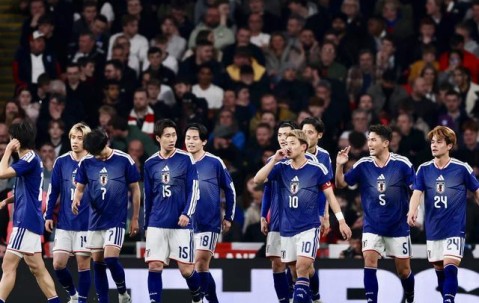 三狮变病猫！英格兰队0-1队史首负日本队，图赫尔实验阵惨遭嘘声